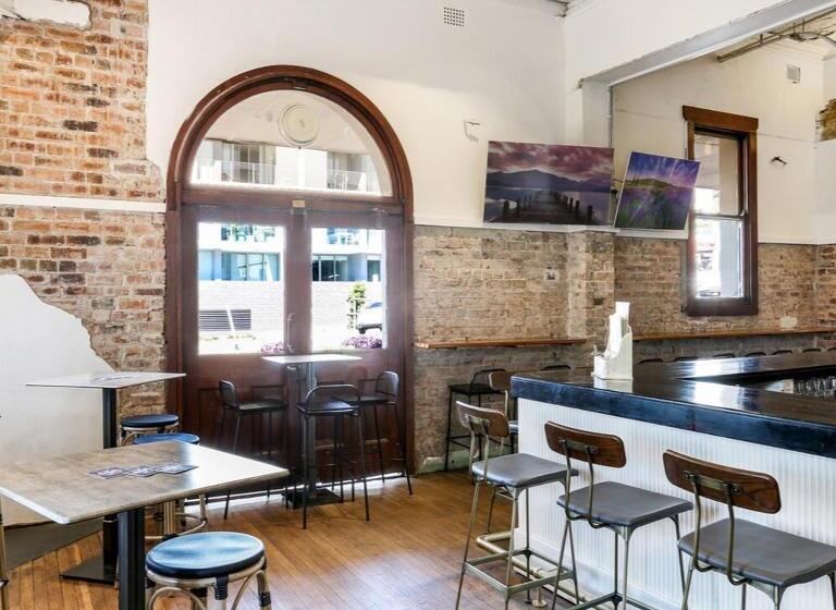 酒店 Beachside Budget Rooms