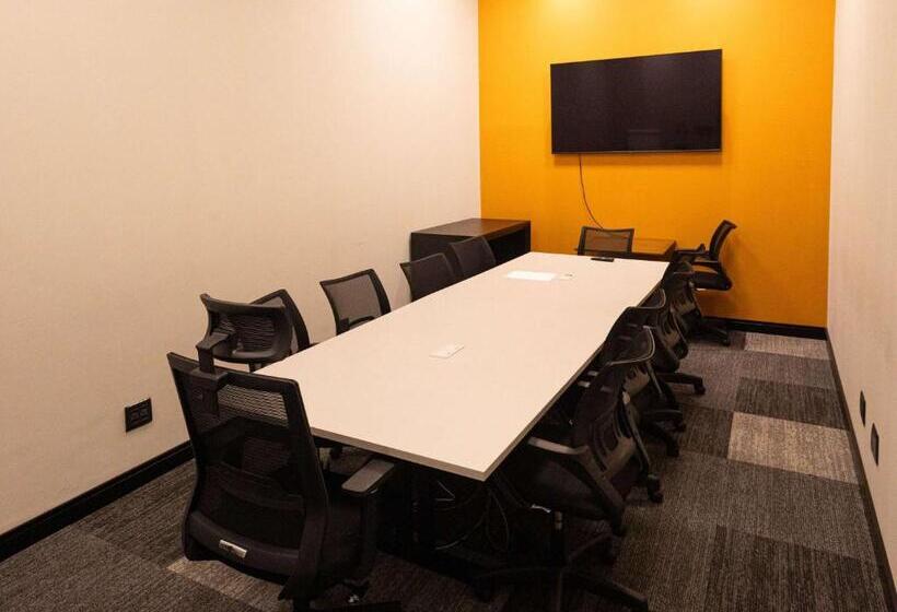 هتل Ibis Barra Do Garcas