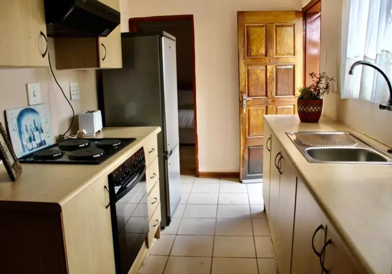 ホテル Khutsong Lodge