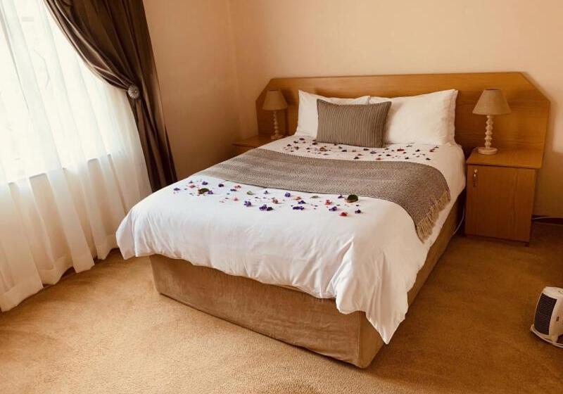 فندق Khutsong Lodge