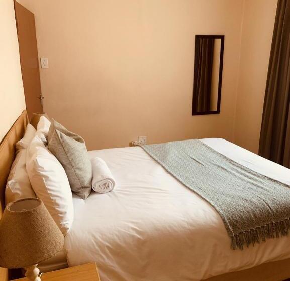 فندق Khutsong Lodge