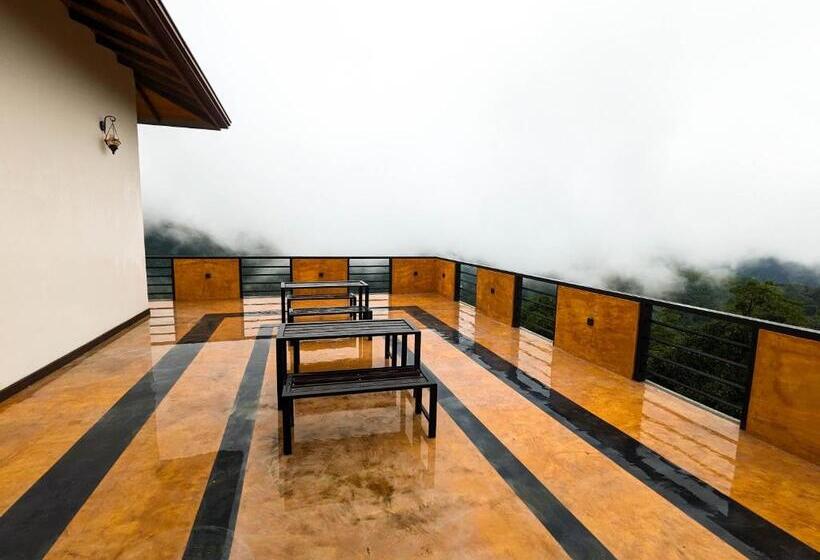 ホテル The Aurelia