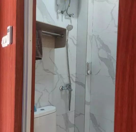 Otel V Quin
