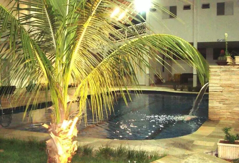 Hotelli Valentim Palace