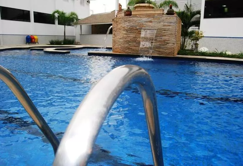 Hotelli Valentim Palace