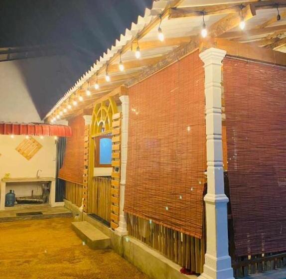 فندق Yellow Breeze Villa