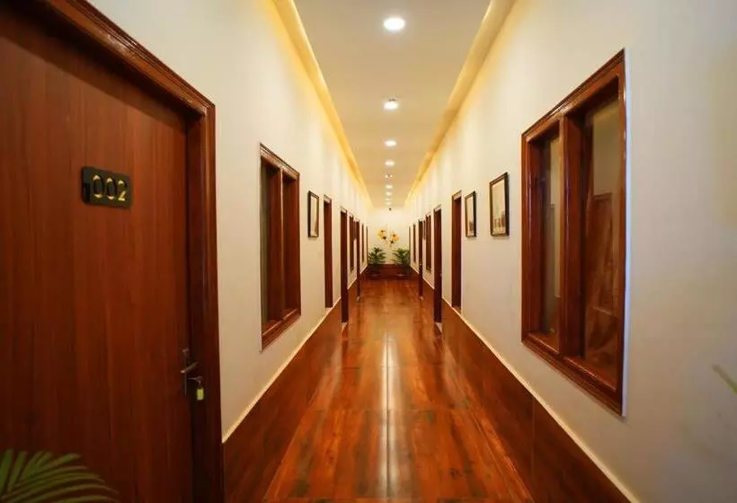 ペンション Apoorva Guest House