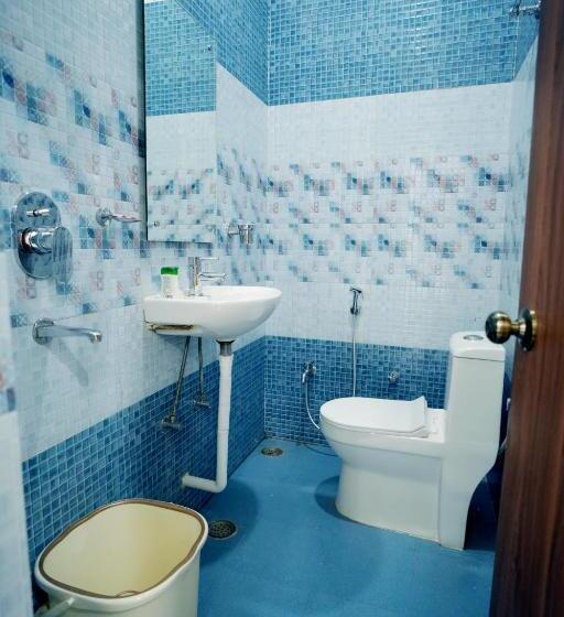 膳宿费 Apoorva Guest House