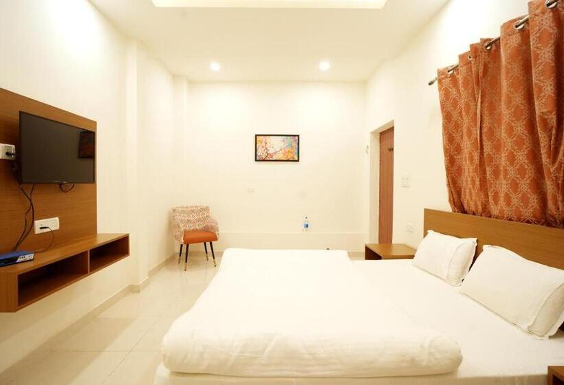 膳宿费 Apoorva Guest House