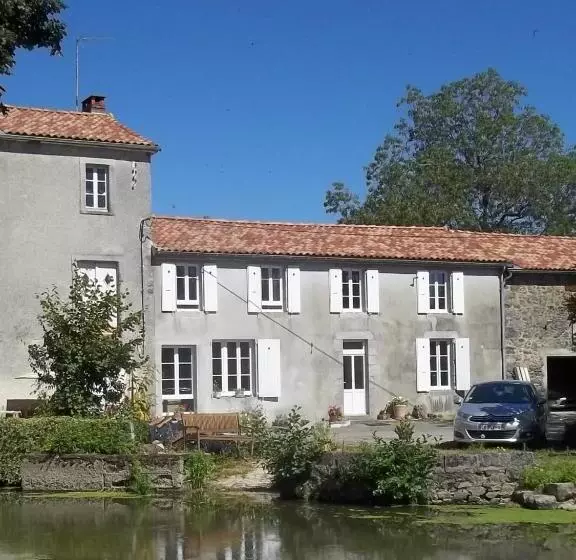 ペンション La Chambre Du Moulin De La Bleure