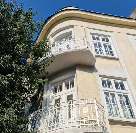 Pensjonat Lambo S Corner