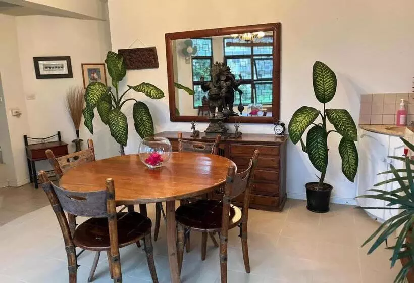 ペンション Residence 71  At Nadi Town  At The Heart Of Nadi Town