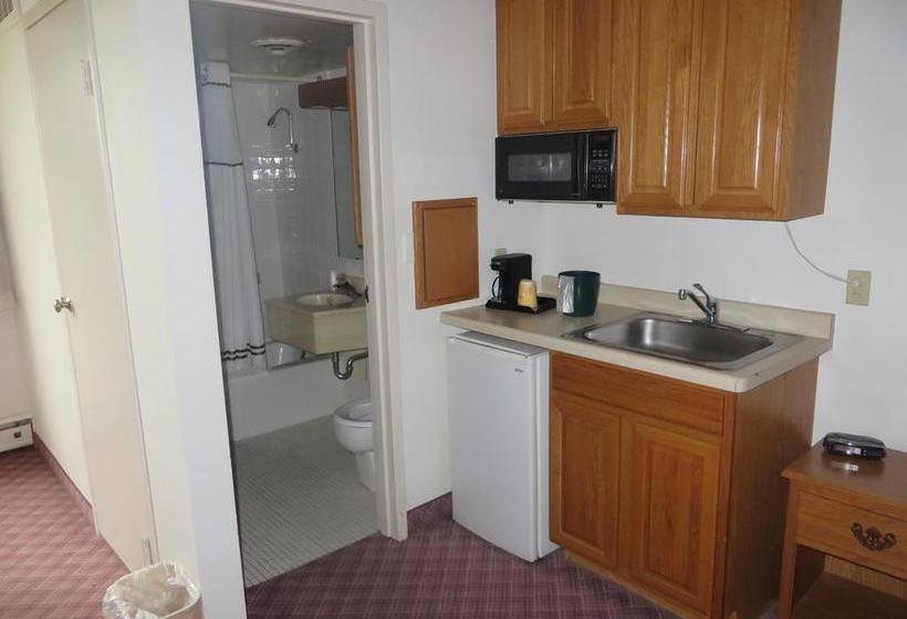 Отель 2nd Street Inn & Suites