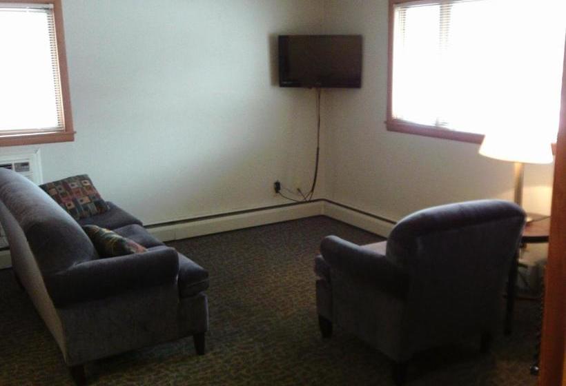 Отель 2nd Street Inn & Suites