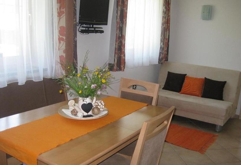 בית מלון כפרי Apartment Galtenberg