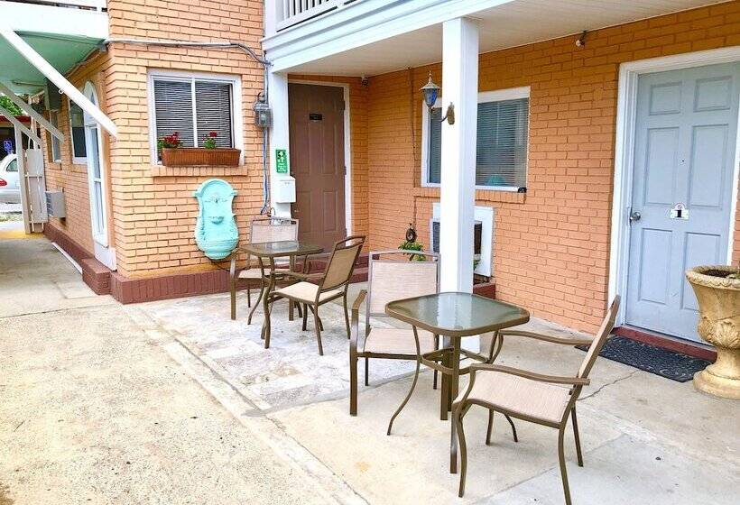 فندق Atlantis Inn   Tybee Island