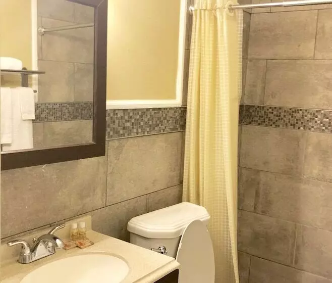 هتل Atlantis Inn   Tybee Island