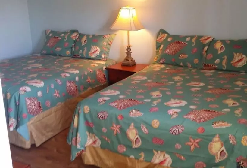هتل Atlantis Inn   Tybee Island
