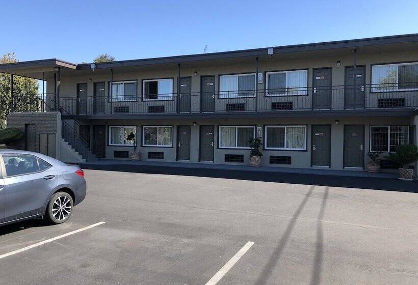 Отель Bay Bridge Inn Oakland