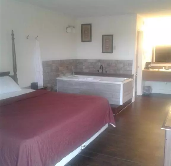 هتل Colonial Mountain Inn