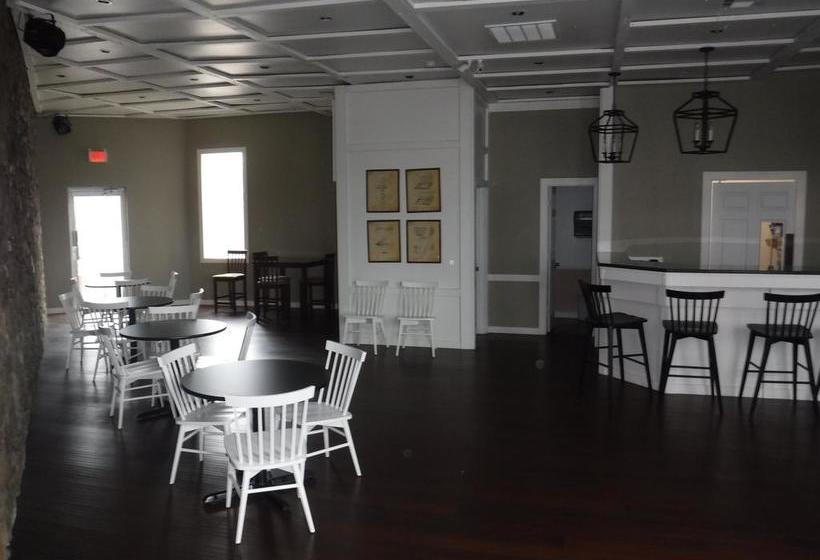 酒店 Colonial Mountain Inn