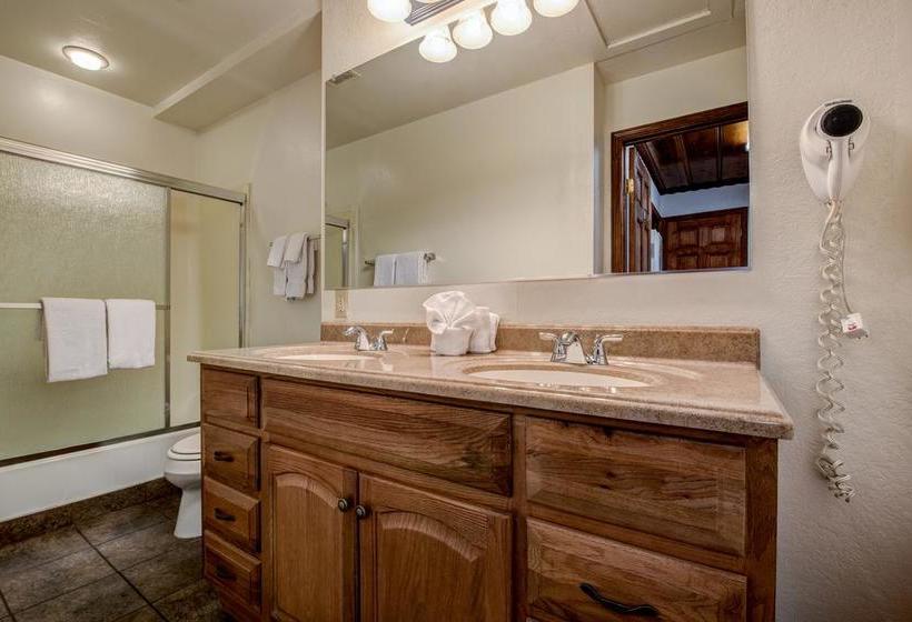 Hotelli Doc's Cottages