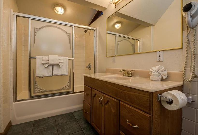 Hotelli Doc's Cottages