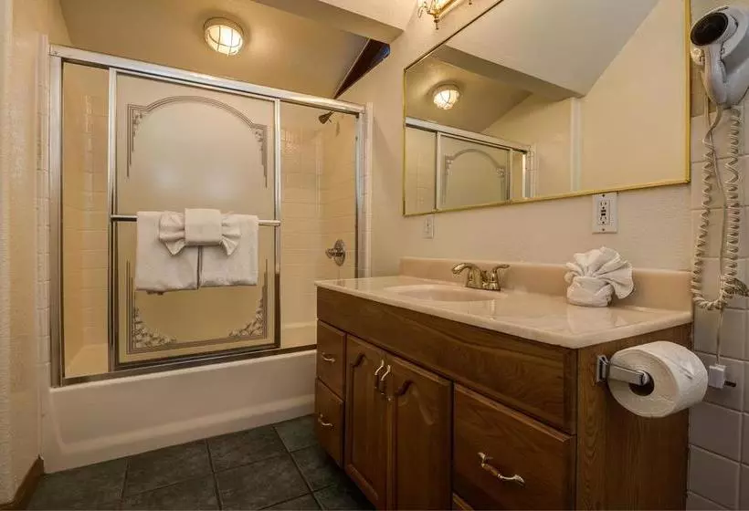Hotelli Doc's Cottages