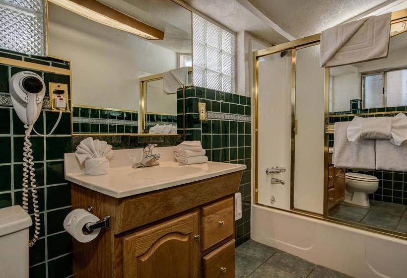 호텔 Doc's Cottages