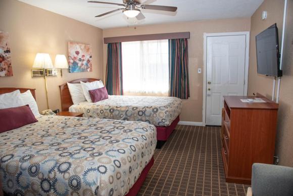 فندق Esquire Inn