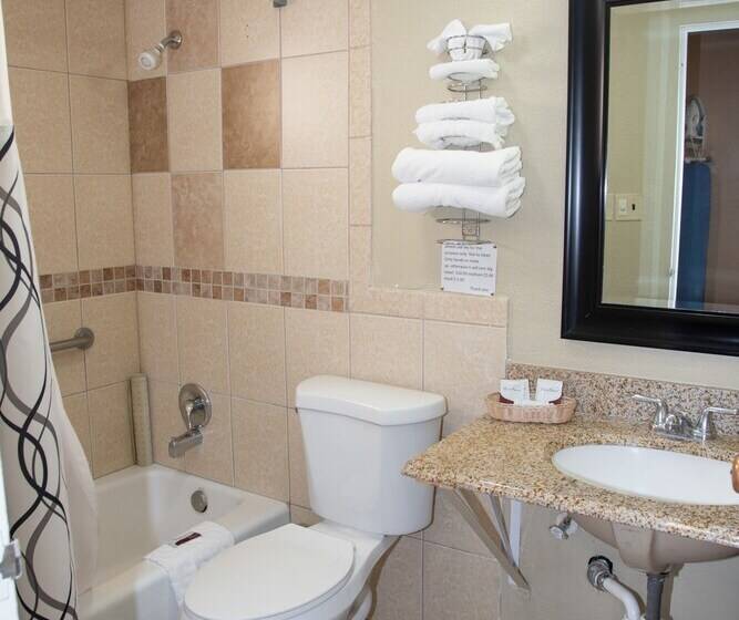 فندق Esquire Inn