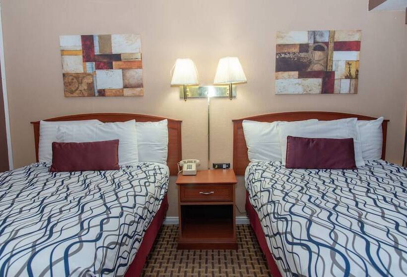 فندق Esquire Inn