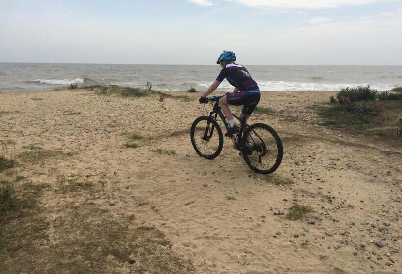 בית מלון כפרי Hamlet Inn