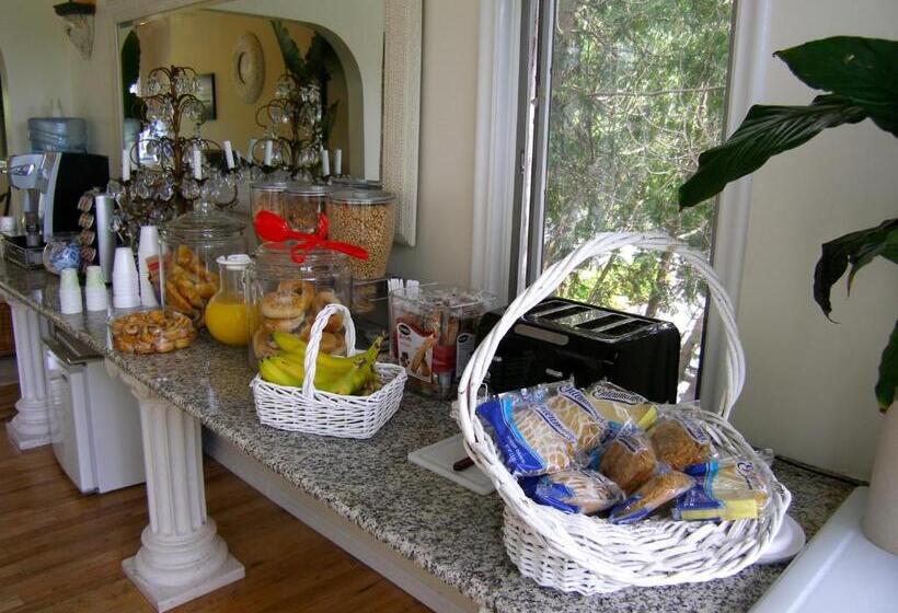 בית מלון כפרי Hamlet Inn