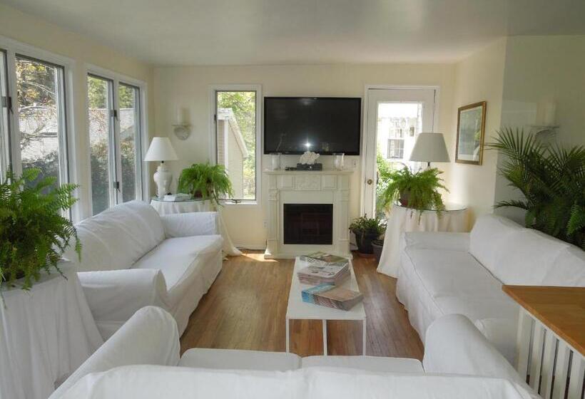 בית מלון כפרי Hamlet Inn