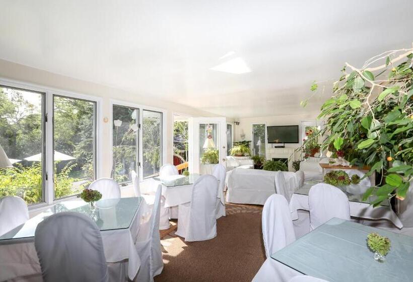 בית מלון כפרי Hamlet Inn