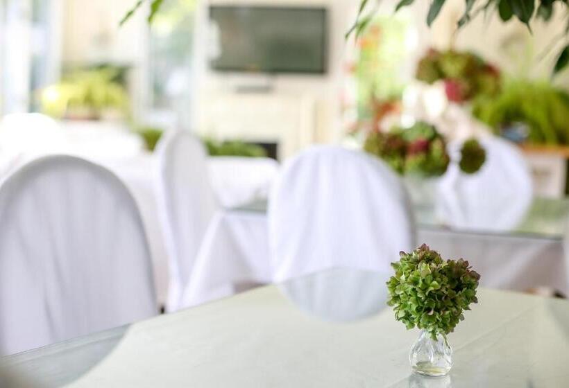 בית מלון כפרי Hamlet Inn