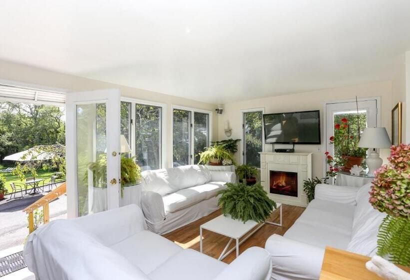 בית מלון כפרי Hamlet Inn