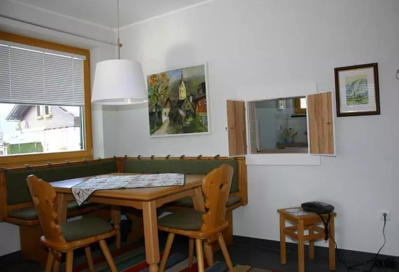 هتل Haus Bernhard