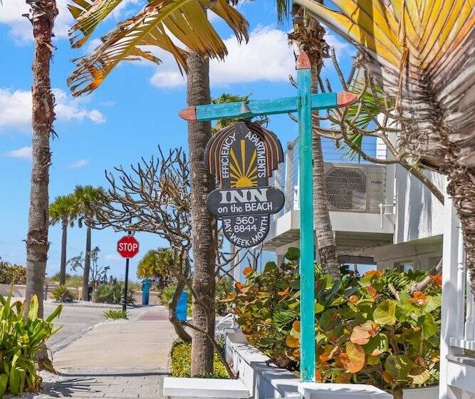 Отель Inn On The Beach