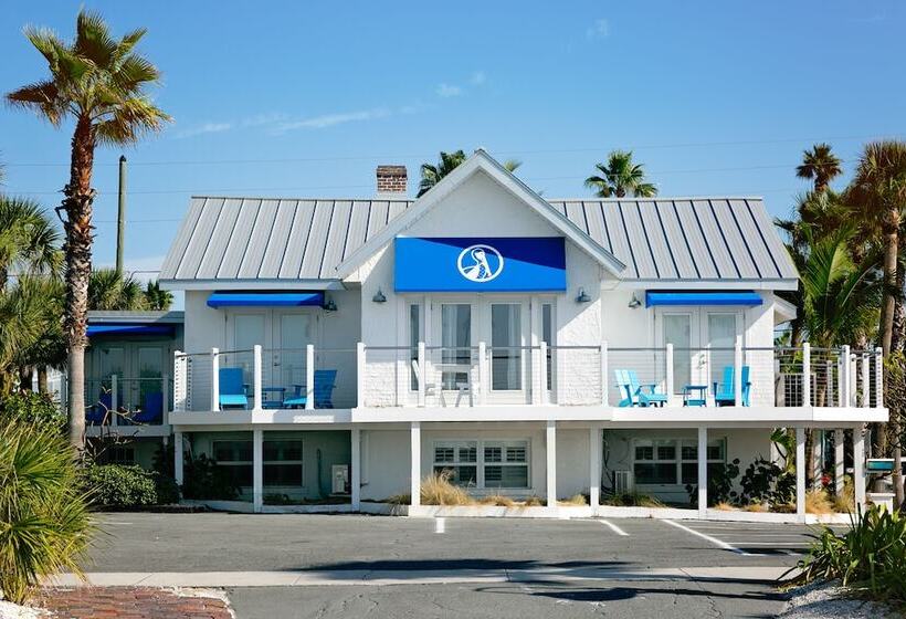 Отель Inn On The Beach