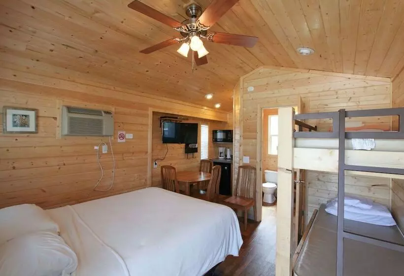 Hotelli Lake Conroe Rv & Camping Resort