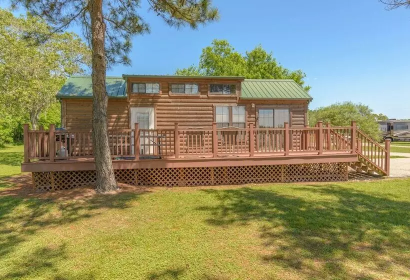 Hotelli Lake Conroe Rv & Camping Resort