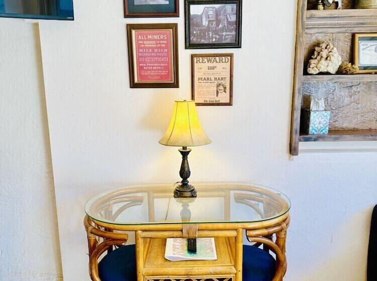 호텔 Mile High Ranch