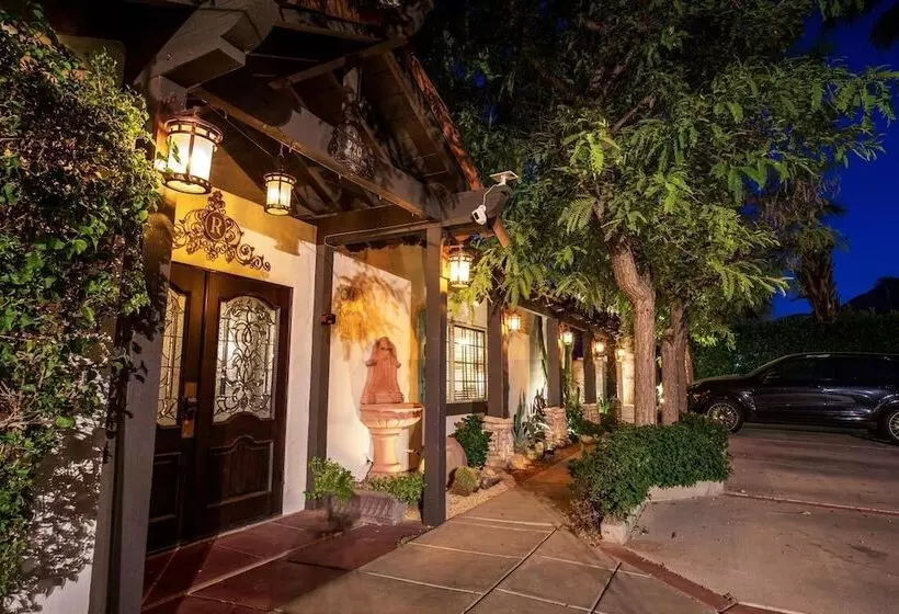 Hotelli Old Ranch Inn Adults Only 21 & Up