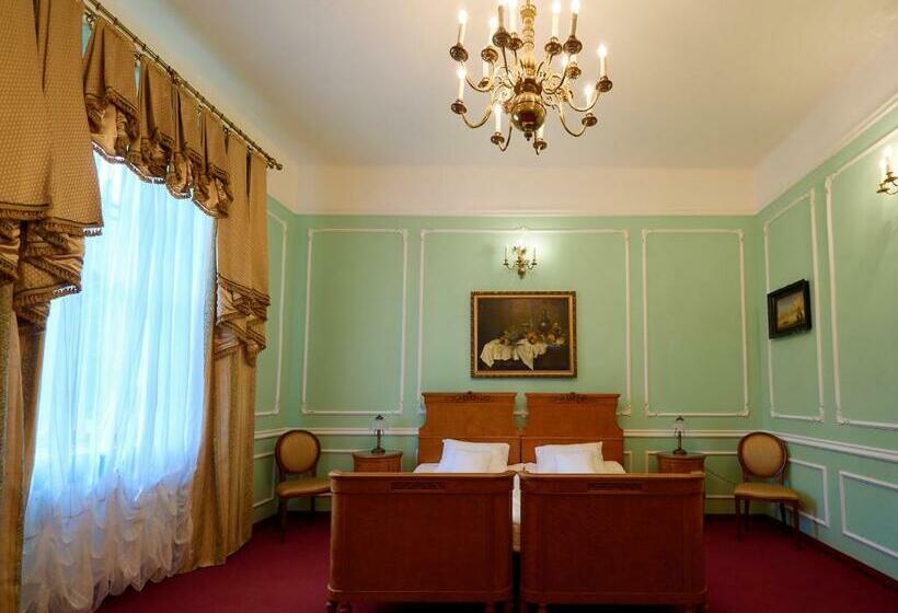 酒店 Palac Sieniawa