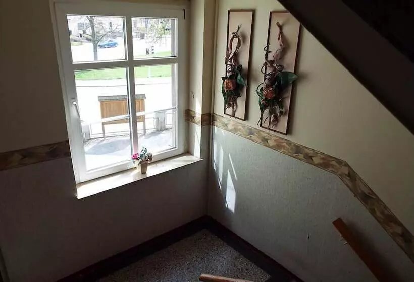 ホテル Pension Zur Tanne