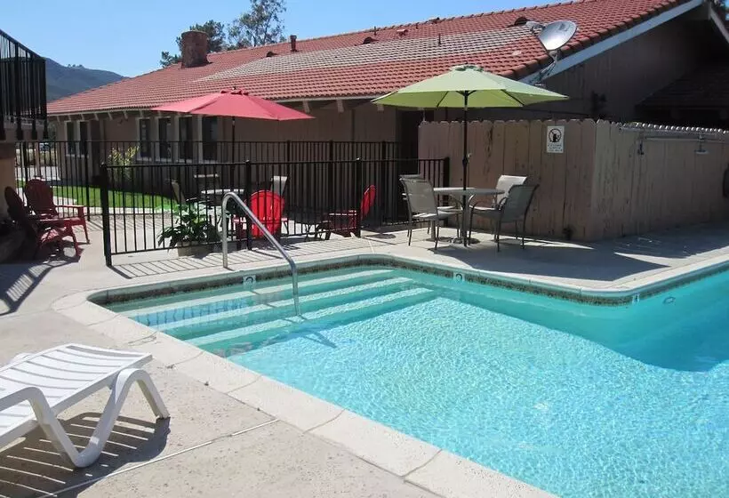 Hotelli Rancho California Inn Temecula