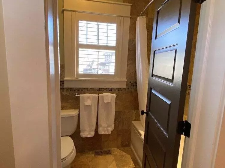ホテル Showers Inn