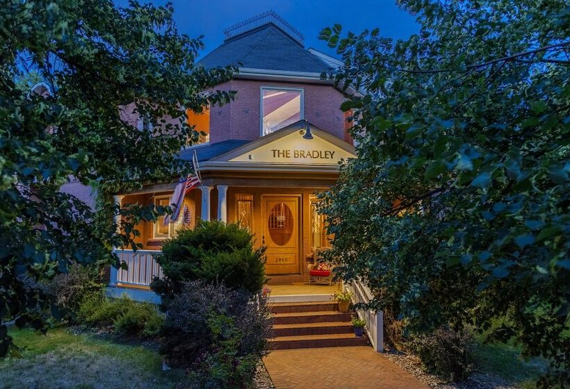 호텔 The Bradley Boulder Inn